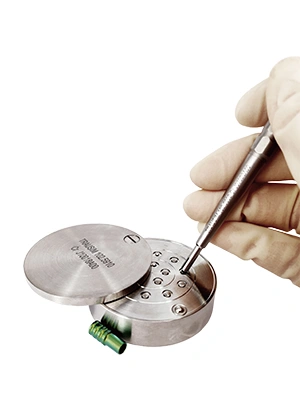 Instrumental quirúrgico dental (Kit de chinchetas para regeneración ósea guiada)
